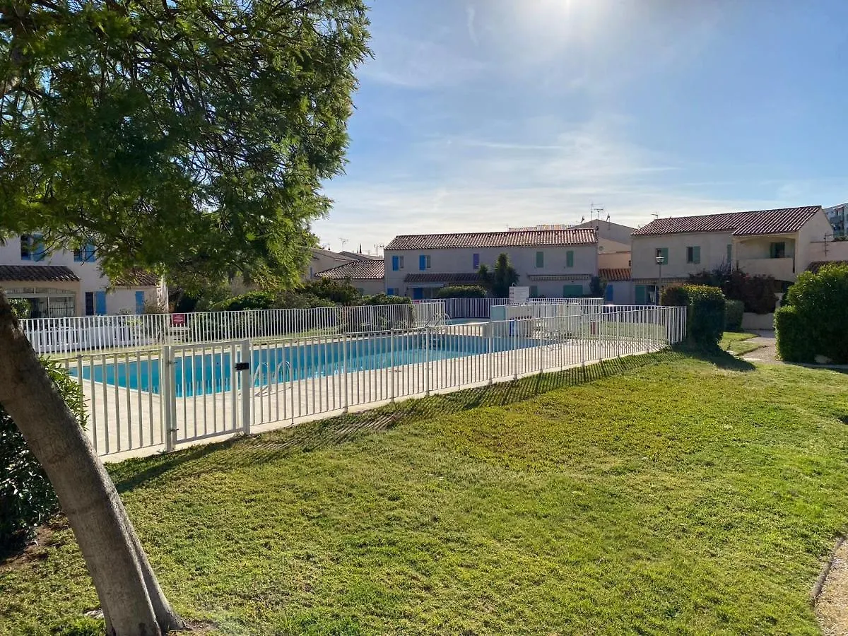 Les Locations Cinaureva « Village De La Mer » La Londe-les-Maures